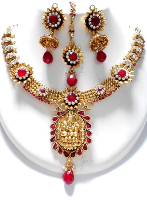 Polki Necklace Set